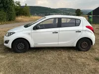 Gebraucht Hyundai i20 86 PS (63 kW) 2012 Weiß Kleinwagen