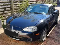 Second-hand Mazda MX5 110 CP (80 kW) 2002 Negru Cabrio