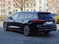 Gebraucht Ford Focus Titanium 125 PS (91 kW) 2025 Schwarz Kombi