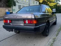 Gebraucht Mercedes 190 75 PS (55 kW) 1991 Violet Limousine