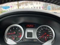 Gebraucht Renault Clio II 75 PS (55 kW) 2011 Weiß Kleinwagen