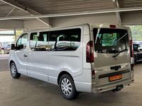 Gebraucht Opel Vivaro 146 PS (107 kW) 2017 Silber Van / Kleinbus