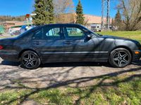 Second-hand Mercedes E320 224 CP (164 kW) 2001 Gri Berlinǎ