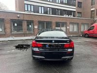 Gebraucht BMW 740 Performance 306 PS (225 kW) 2010 Schwarz Limousine