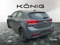 Gebraucht Kia Rio Edition 7 84 PS (61 kW) 2023 Perennialgrau metallic Limousine