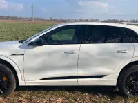 Gebraucht Audi e-tron Black Edition 230 kW (313 PS) 2021 Weiß SUV