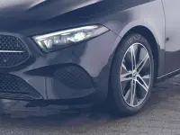 Gebraucht Mercedes A180 Night 136 PS (100 kW) 2024 Metalliclack kosmossc... Limousine
