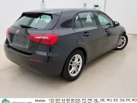 Gebraucht Mercedes A180 116 PS (85 kW) 2020 Schwarz Limousine