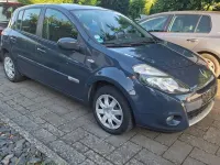 Gebraucht Renault Clio 103 PS (75 kW) 2012 Blau Limousine