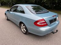 Gebraucht Mercedes CLK200 Avantgarde 163 PS (119 kW) 2004 Blau Coupé