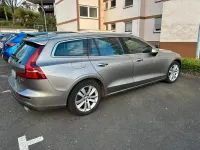 Gebraucht Volvo V60 Momentum 190 PS (139 kW) 2018 Grau Kombi