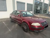 Usata VW Passat 116 CV (85 kW) 2002 Rosso Berlina