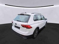 Gebraucht VW Tiguan Life 150 PS (110 kW) 2023 Pure white SUV