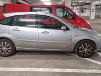 Gebraucht Ford Focus Ghia 131 PS (96 kW) 2002 Grau Limousine