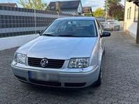 Gebraucht VW Bora 101 PS (74 kW) 1998 Grau Limousine