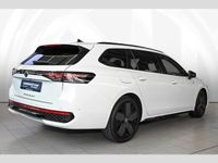 Gebraucht VW Passat R-line 150 PS (110 kW) 2024 Weiß Kombi