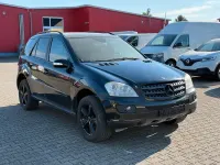 Gebraucht Mercedes ML280 190 PS (139 kW) 2006 Schwarz SUV