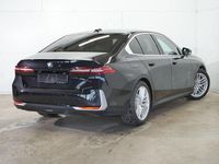 Gebraucht BMW 520 Sport Line 197 PS (144 kW) 2024 Schwarz Limousine