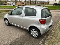 Gebraucht Toyota Yaris Sol 65 PS (47 kW) 2004 Silber Limousine