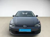Gebraucht VW Golf VIII Life 131 PS (96 kW) 2023 Grau Limousine