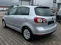 Second-hand VW Golf V 102 CP (75 kW) 2007 Argintiu Berlinǎ