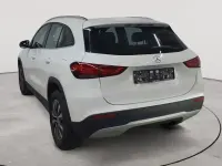 Gebraucht Mercedes GLA200 Style 150 PS (110 kW) 2021 Weiß SUV