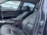 Gebraucht BMW 525 197 PS (144 kW) 2008 Grau Limousine