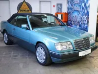 Gebraucht Mercedes E300 Sportline 220 PS (161 kW) 1993 Beryll 888 Cabrio