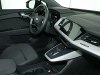 Gebraucht Audi Q4 e-tron Comfort 125 kW (170 PS) 2023 Mythosschwarz metallic SUV
