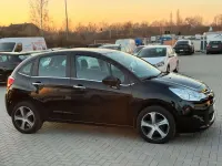 Usado Citroën C3 SELECTION 99 CV (72 kW) 2017 Negro Berlina