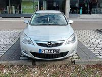 Gebraucht Opel Astra Design Edition 140 PS (102 kW) 2011 Silber Kombi
