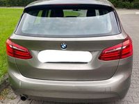Gebraucht BMW 218 Active Tourer 136 PS (100 kW) 2015 Braun Van / Kleinbus