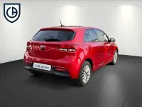 Gebraucht Kia Rio DREAM-TEAM Edition 99 PS (72 kW) 2017 Rot schwarz Limousine