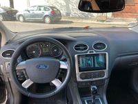 Second-hand Ford Focus 101 CP (74 kW) 2006 Gri Break