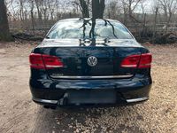 Gebraucht VW Passat Highline 160 PS (117 kW) 2012 Schwarz Limousine