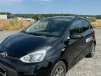 Gebraucht Hyundai i10 67 PS (49 kW) 2014 Schwarz Kleinwagen