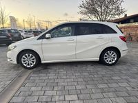 Gebraucht Mercedes B220 184 PS (135 kW) 2014 Weiß Van / Kleinbus