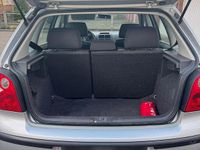Gebraucht VW Polo 64 PS (47 kW) 2004 Silber Kleinwagen