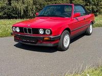 Gebraucht BMW 325 170 PS (125 kW) 1989 Rot Cabrio