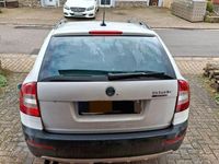 Gebraucht Skoda Octavia 140 PS (102 kW) 2013 Weiß Kombi