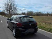 Gebraucht VW Polo 95 PS (69 kW) 2018 Schwarz Kleinwagen