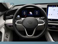 Gebraucht VW Passat 272 PS (200 kW) 2024 Silber Kombi