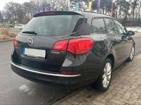 Gebraucht Opel Astra Edition 140 PS (102 kW) 2012 Schwarz Kombi