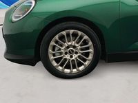 Gebraucht Mini Cooper Favoured 135 kW (184 PS) 2024 British racing green iv metall Kleinwagen