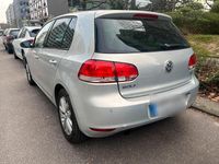 Gebraucht VW Golf Style 105 PS (77 kW) 2011 Silber Coupé
