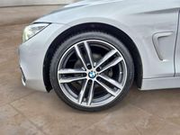 Gebraucht BMW 420 Sport Line 190 PS (139 kW) 2015 Glaciersilber metallic Coupé