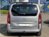 Gebraucht Opel Combo 131 PS (96 kW) 2022 Kontrast grau/quarz silber Van / Kleinbus