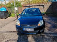 Gebraucht Ford Fiesta 69 PS (50 kW) 2006 Blau Kleinwagen