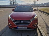 Gebraucht Hyundai Tucson 141 PS (103 kW) 2017 Rot SUV