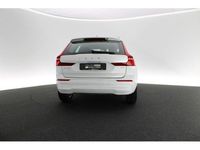 Gebraucht Volvo XC60 Core 197 PS (144 kW) 2023 Weiß SUV
